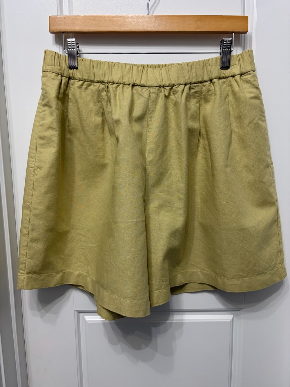 MUJI Light Olive Green Relaxed Pull-On Shorts Size XL